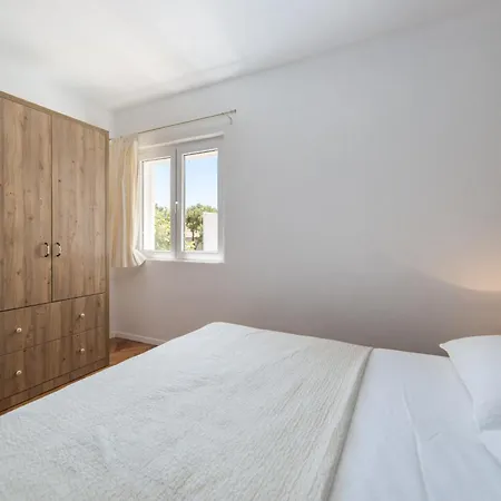 Dolore Lejlighed Makarska